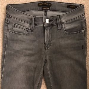 Grey women’s Genetic Denim jeans